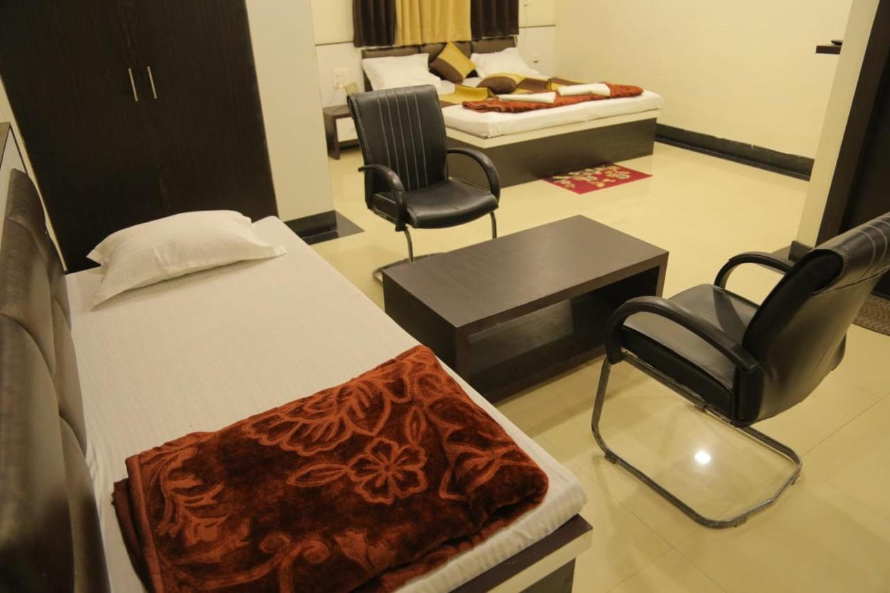 Venus Hotel 5 Minute Walking Distance From Dargah Adźmer Zewnętrze zdjęcie